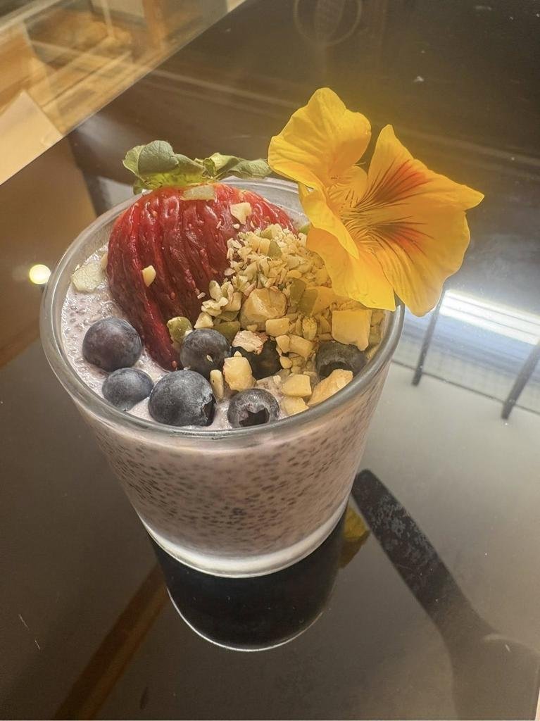 Healthy Chia Pudding Parfait